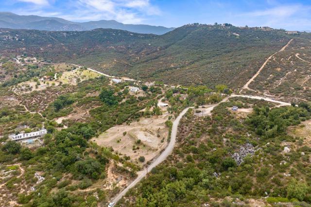 19602 Santee Lane, Valley Center CA: https://media.crmls.org/mediaz/5739aef0-4c69-4bb8-8de0-f1fbfec90063.jpg