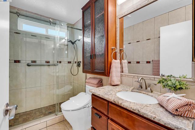 39478 Zacate Ave, Fremont CA: https://media.crmls.org/mediaz/5739b5e7-bf53-4ec9-87fb-b29483020bef.jpg