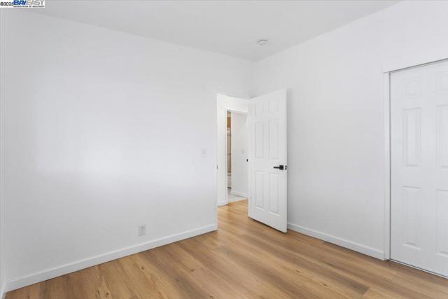 24753 Willimet Way, Hayward CA: https://media.crmls.org/mediaz/5739d0d6-db33-4997-a85d-fdf769a25d4b.jpg