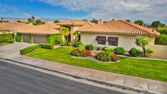 43190 Moore Circle, Bermuda Dunes CA: https://media.crmls.org/mediaz/5739ffb4-300a-489c-b150-e41bf67706fb.jpg