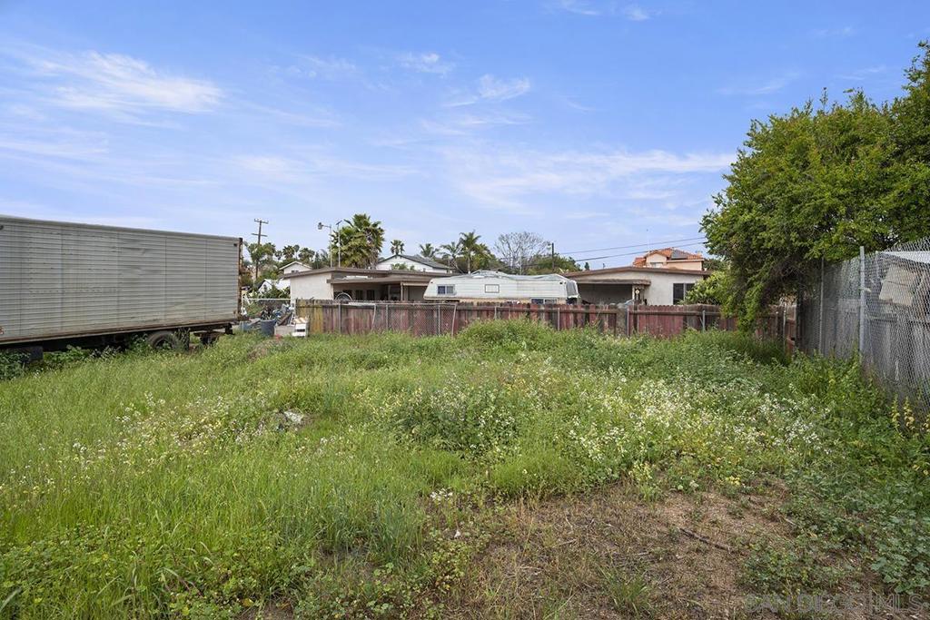 MLS #250026772SD img 13