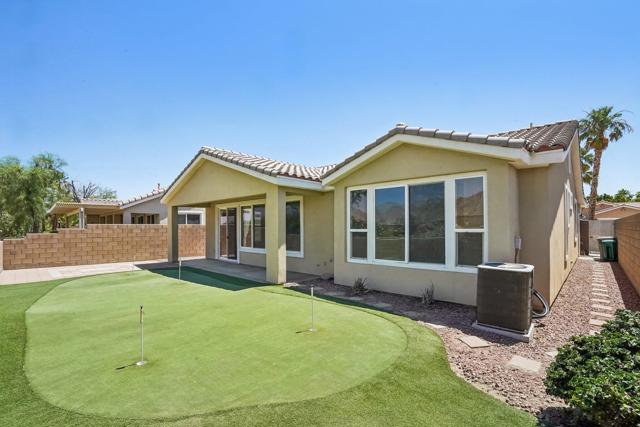 60375 Living Stone Drive, La Quinta CA: https://media.crmls.org/mediaz/573dddae-4626-4ba4-adbe-443a74fdc003.jpg