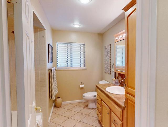 1127 Montecito Circle, Salinas CA: https://media.crmls.org/mediaz/573e128d-ed64-485b-8928-ce45a61a608f.jpg