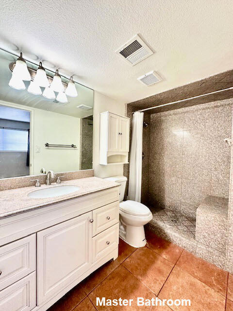 Image 27 of 44 For 73073 Santa Rosa Way