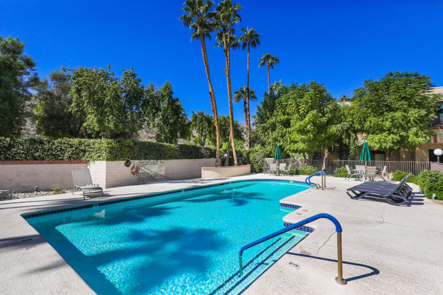 Image 31 of 41 For 2601 Broadmoor Drive 2