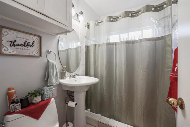 Detail Gallery Image 7 of 10 For 5612 Gables Street, –,  CA 92139 - 2 Beds | 1 Baths