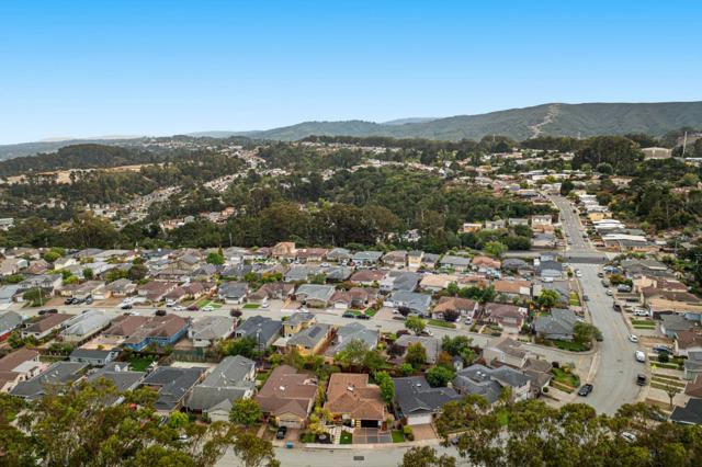 2555 Crestmoor Drive, San Bruno CA: https://media.crmls.org/mediaz/57415fd0-5217-4657-bfec-d73e76d1787f.jpg