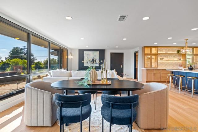 4911 Beaumont Dr, La Mesa CA: https://media.crmls.org/mediaz/57417a10-113e-47f3-93b0-0b78756436bf.jpg