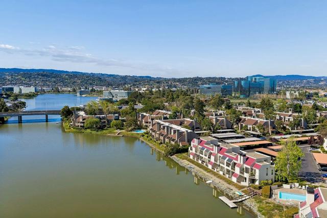 234 Shorebird Circle, Redwood City CA: https://media.crmls.org/mediaz/574225de-43be-4dce-bb70-d0bbcdf4aaa0.jpg