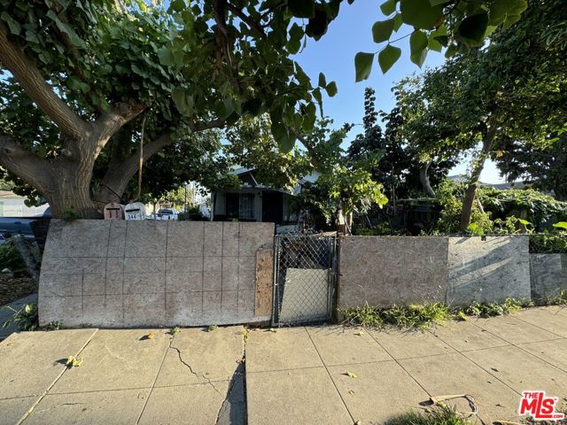 1500 58th Place, Los Angeles, California 90047, 5 Bedrooms Bedrooms, ,3 BathroomsBathrooms,Single Family Residence,For Sale,58th,24433424