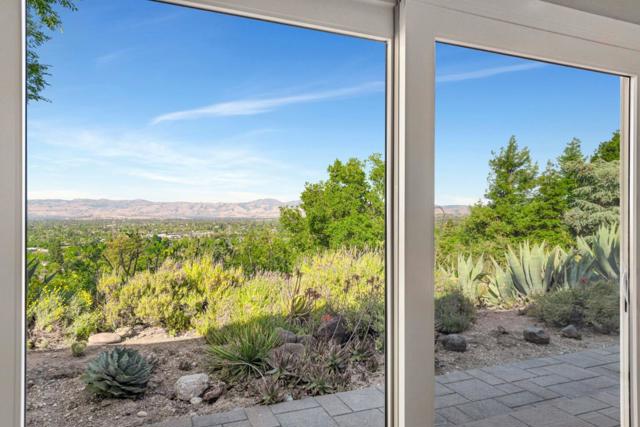 15010 Larga Vista Drive, Los Gatos CA: https://media.crmls.org/mediaz/5742f4ce-f49f-445b-b6a8-ad1f160cb336.jpg