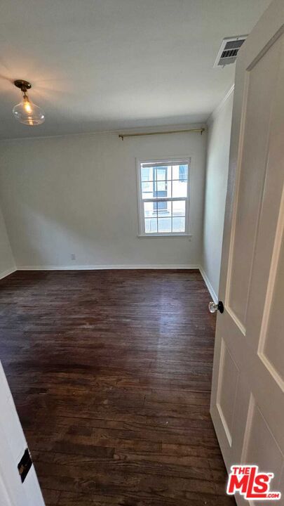 2615 W Edgehill, Los Angeles CA: https://media.crmls.org/mediaz/5744c8cf-882a-43a2-9d8a-cc397976408d.jpg