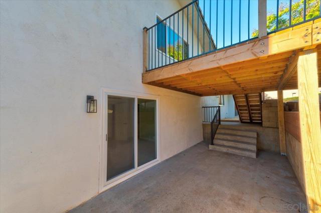 1756 Alhudson Dr, Escondido CA: https://media.crmls.org/mediaz/5744d5cc-2fc0-4f03-9f22-321f47c02e62.jpg