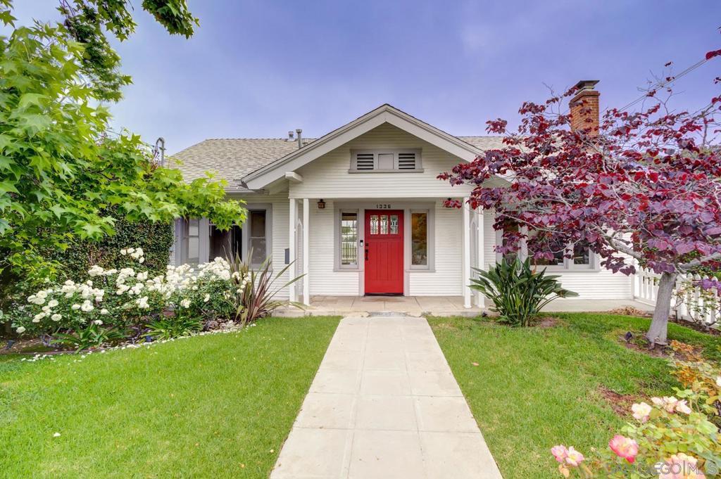 1336 Bush St #(LOWER UNIT) - photo 2