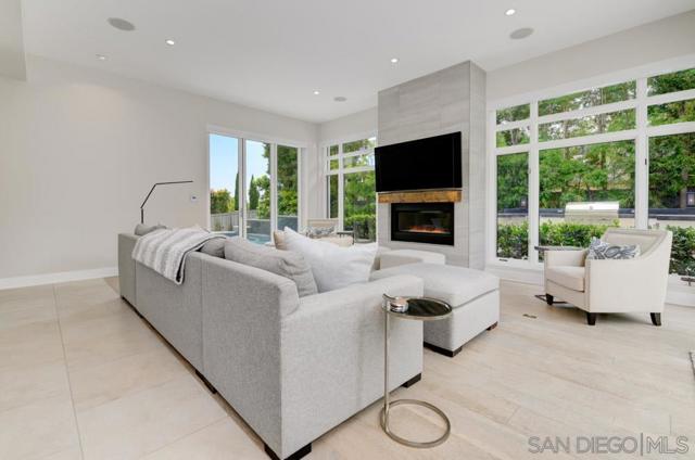 Image 15 of 29 For 13594 Mar Scenic Dr