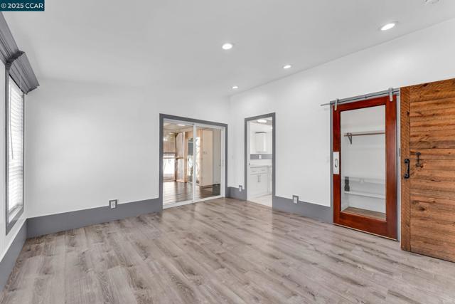 189 Suez Dr, Pacheco CA: https://media.crmls.org/mediaz/5746249d-54e6-4649-b49d-f1f3e15494c6.jpg