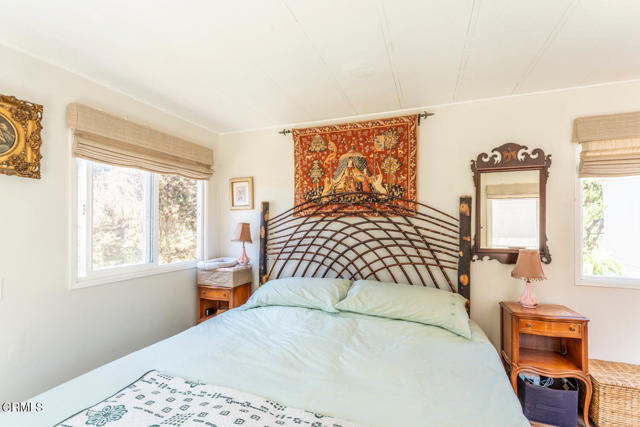 13500 Point Cabrillo Drive, Mendocino CA: https://media.crmls.org/mediaz/57467906-b6c0-42ad-a5cc-3157987b856c.jpg