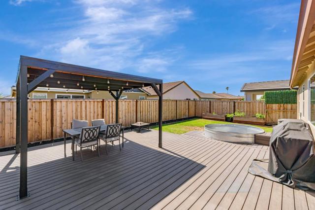 414 Ledro Way, Oakley CA: https://media.crmls.org/mediaz/57469442-b1d1-41a3-b9ed-5b10bf0ae666.jpg