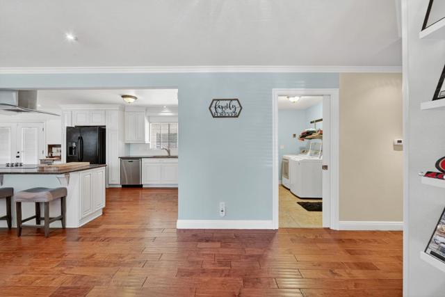 1110 California Avenue, Dos Palos CA: https://media.crmls.org/mediaz/57471f22-3f5a-48a3-885e-782728ec68b2.jpg