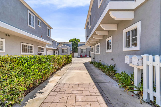 Detail Gallery Image 32 of 43 For 2512 Huntington Ln a,  Redondo Beach,  CA 90278 - 4 Beds | 2/1 Baths