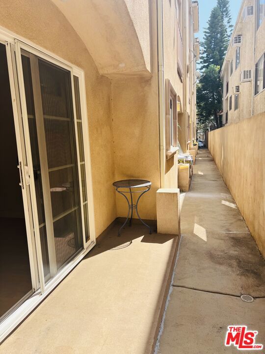 5719 Camellia Avenue, 109 photo 19