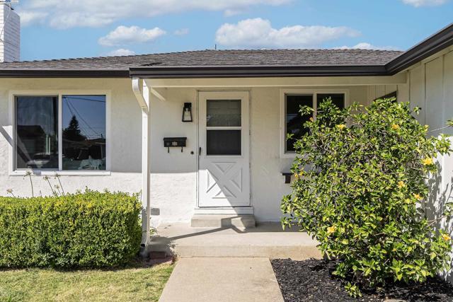 Image 2 of 37 For 36152 Adobe Dr