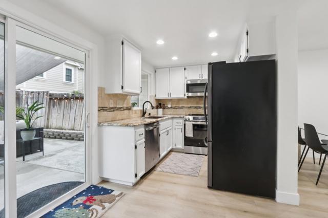 5214 Jacana Lane, San Jose CA: https://media.crmls.org/mediaz/57497489-7c4b-4651-b9b2-810d4e3cae0a.jpg