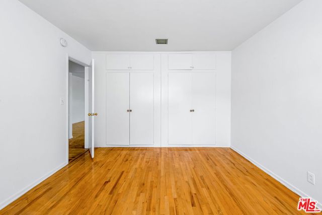 Image 21 of 25 For 1477 Havenhurst Drive