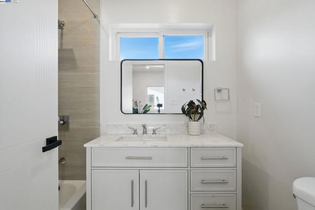 175 N Frances St, Sunnyvale CA: https://media.crmls.org/mediaz/574b3dfc-d4a5-4d1b-8fd3-75adac59a78a.jpg