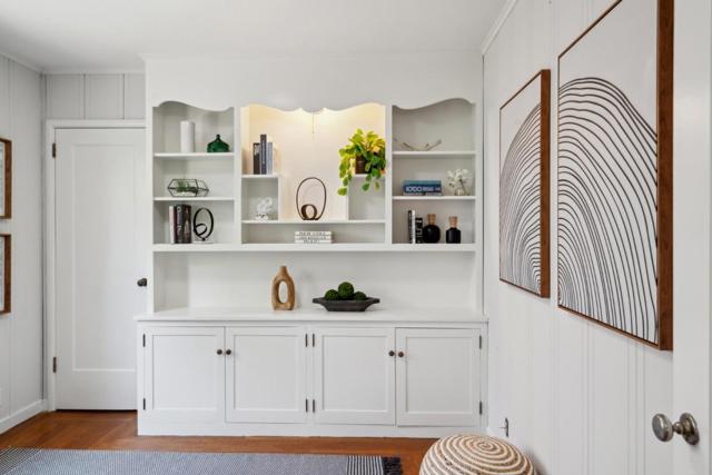 1230 Crane Street, Menlo Park CA: https://media.crmls.org/mediaz/574b80e3-27f1-48fe-8f7a-0bc1846bf836.jpg