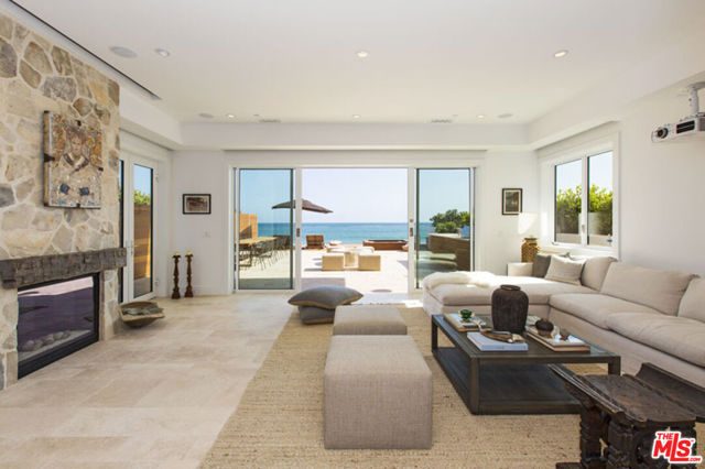 23812 Malibu Road, Malibu CA: https://media.crmls.org/mediaz/574c5e9d-b4f5-4180-a833-37aa123fde54.jpg