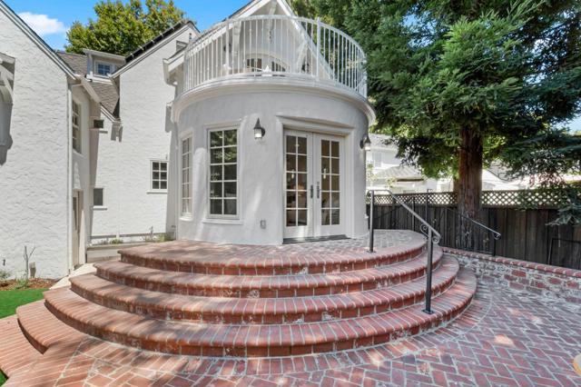 729 Concord Way, Burlingame CA: https://media.crmls.org/mediaz/574e5cb4-cc85-4f68-8159-7021623f5dfa.jpg