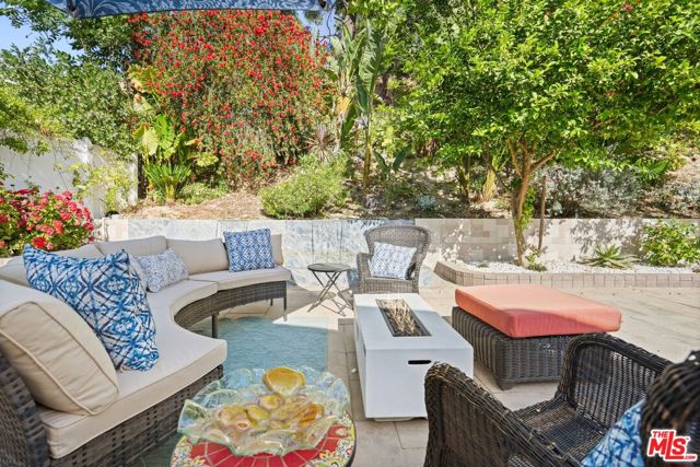 7152 Pomelo Drive, West Hills CA: https://media.crmls.org/mediaz/574e97c6-20ac-43d8-b5a6-f05efbe0dcf4.jpg