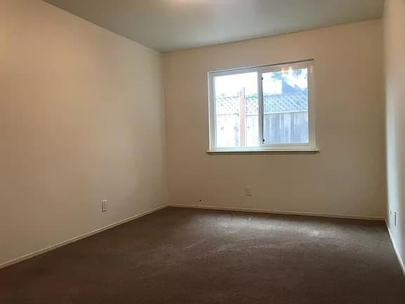 Image 5 of 21 For 116 2nd Street