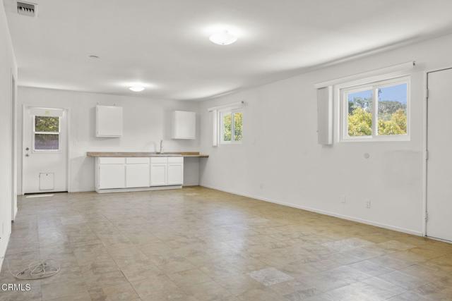 4226 Hitch Boulevard, Moorpark CA: https://media.crmls.org/mediaz/574f73e4-1ff8-4e2c-ac31-614b0a9989b7.jpg