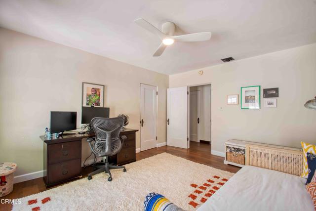 Detail Gallery Image 19 of 50 For 1014 Stearns Dr, Los Angeles,  CA 90035 - 3 Beds | 3 Baths