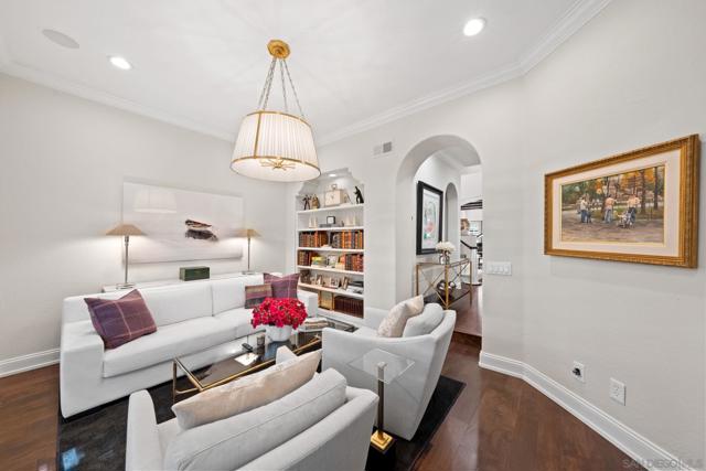 Image 11 of 32 For 7723 Ivanhoe Ave