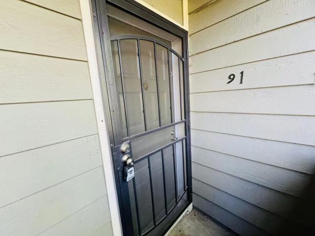 91 Castlebridge Drive, San Jose CA: https://media.crmls.org/mediaz/57515c7a-f8f6-46bf-8ef7-b22c8ca1fcb9.jpg
