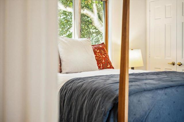 24826 Santa Fe Street, Carmel CA: https://media.crmls.org/mediaz/5751de3f-f684-4c3f-b838-1acab538a678.jpg