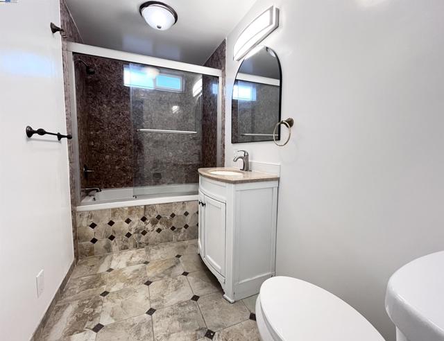 Image 33 of 58 For 1119 Kains Ave