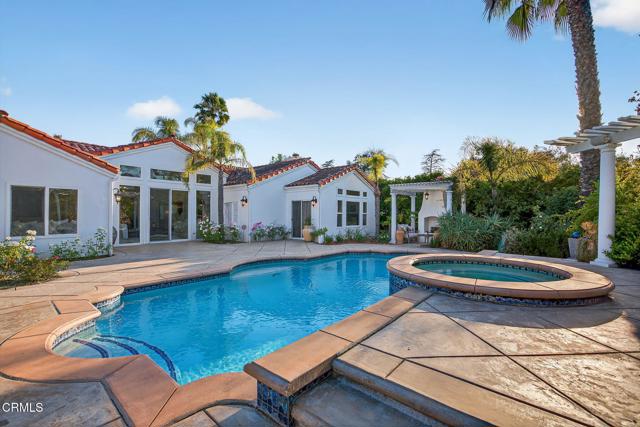 1454 S La Luna Avenue, Ojai CA: https://media.crmls.org/mediaz/5752f7ec-197f-4e5c-9a2a-823c18c2d985.jpg