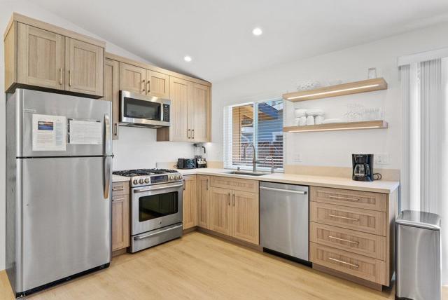 208 Valencia Avenue, Aptos CA: https://media.crmls.org/mediaz/5753793b-78f8-4881-b726-f5f1be214873.jpg