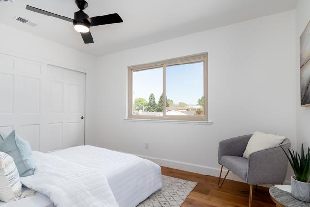 310 Trestle Glen Ct, Walnut Creek CA: https://media.crmls.org/mediaz/575555f5-ed28-42f1-848b-a7911383efa8.jpg
