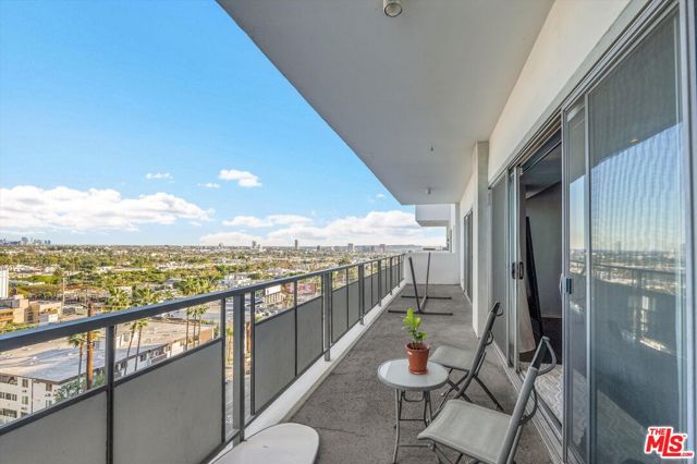 1155 N La Cienega Boulevard, West Hollywood CA: https://media.crmls.org/mediaz/5756ebe0-4a43-4fe6-9ba7-eaf3485f37e7.jpg