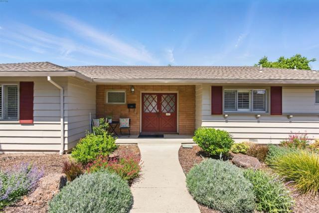 610 De Anza Avenue, San Carlos CA: https://media.crmls.org/mediaz/57570452-0c09-4eb9-83dc-d10de556e4cf.jpg