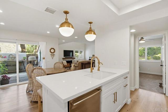 Detail Gallery Image 15 of 41 For 11870 Caminito Ronaldo #139,  San Diego,  CA 92128 - 3 Beds | 2 Baths