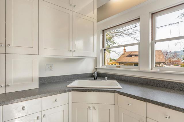 5150 Coronado Avenue, Oakland CA: https://media.crmls.org/mediaz/575882f8-a636-4f3e-8b2b-1a7e73a35e6c.jpg