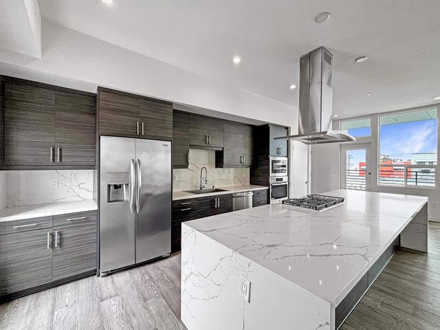 3047 North Park Way, San Diego CA: https://media.crmls.org/mediaz/57596d4f-366f-4c2a-b344-15dbcf9e46d0.jpg