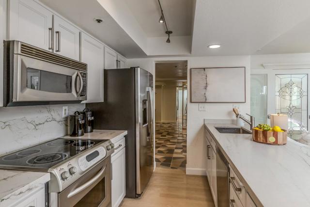 165 Forest Avenue, Palo Alto CA: https://media.crmls.org/mediaz/575a5897-9c6b-4012-81ed-86cb3db58ca8.jpg