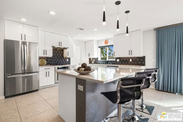 1244 S San Mateo Drive, Palm Springs, CA 92264